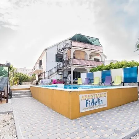 Apartment Fidelis - One Bedroom With Terrace And Garden View 4 *